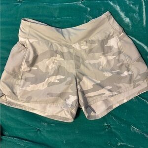 Athleta Girl Record Breaker Shorts size 8-10